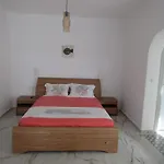Nyaraló υδρία-κατοικίες Hydria-houses Péra Jalósz