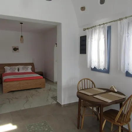 υδρία-κατοικίες Hydria-houses * Pera Gyalos