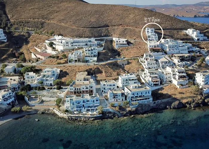 υδρία-κατοικίες Hydria-houses Pera Gyalos