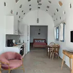 Holiday home υδρία-κατοικίες Hydria-houses Pera Gyalos