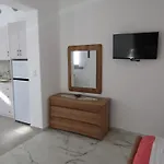Holiday home υδρία-κατοικίες Hydria-houses Pera Gyalos