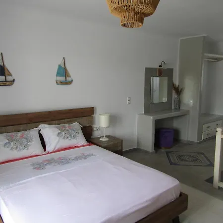 υδρία-κατοικίες Hydria-houses Vakantiehuis Pera Gyalos