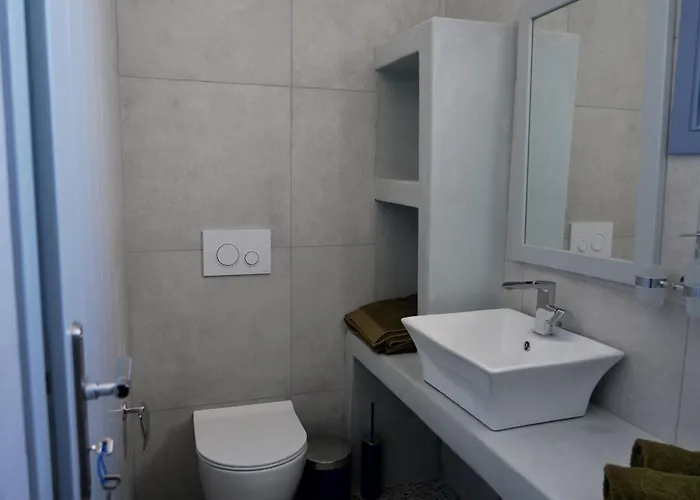 υδρία-κατοικίες Hydria-houses