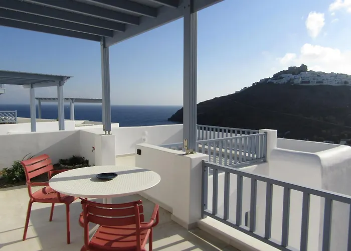 υδρία-κατοικίες Hydria-houses *